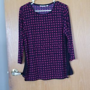 Black and fuschia tunic
